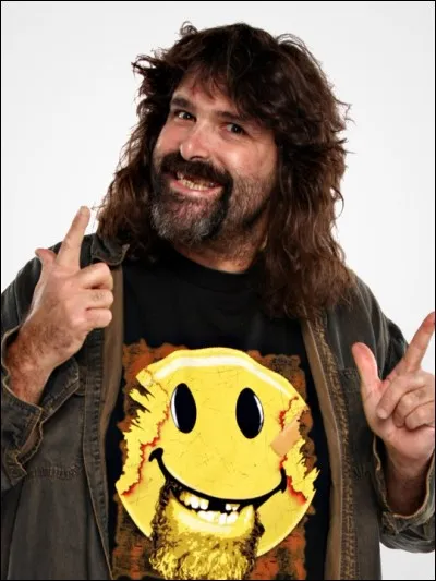 Qui est le personnage de Mick Foley ?