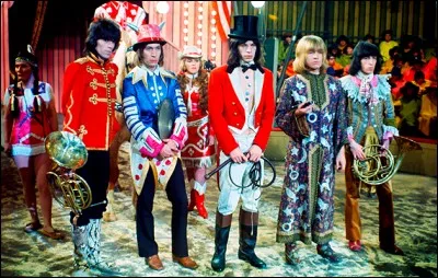 Dans l'émission "Rock'n'Roll Circus" commandée aux Rolling Stones par la BBC, les musiciens du groupe jouent un titre avec une star. Laquelle ?
