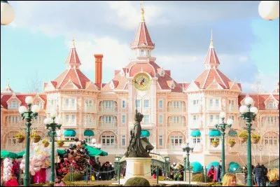 Quel est le prix de la suite présidentielle à l'hôtel Disney (le rose) dans laquelle a dormi Michael Jackson ?