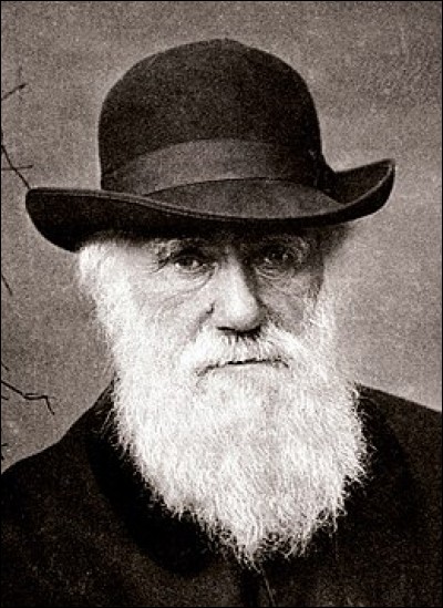 Quel était le nom du navire de recherche qui eut à son bord Charles Darwin ?