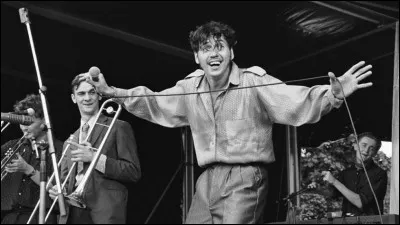 Trouvez la bonne réponse, ne buvez pas la tasse !