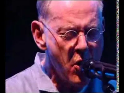 ''Et moi qui viens bien après l'aurore
Quand le soleil
Monte à Saint-Jean'' 

''Les Filles de l'aurore'' William Sheller

Quel est le nom de la personne liée à la fête de la Saint-Jean ?