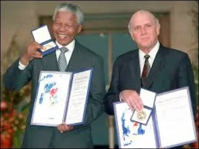En quelle année Frederik de Klerk, alors président de l'Afrique du Sud, obtint-il conjointement avec Nelson Mandela, le prix Nobel de la paix ?