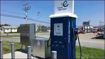 Laquelle de ces voitures n'est pas électrique ?