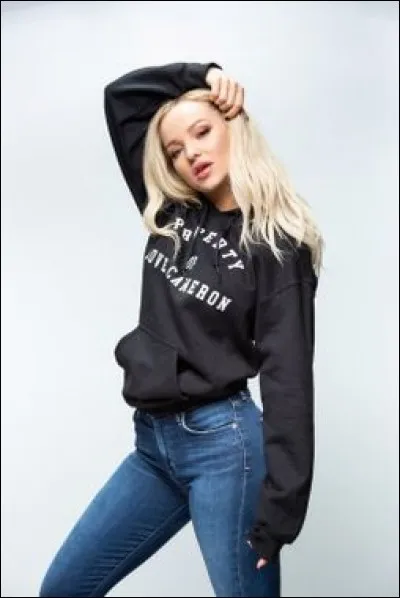 En 2018, qui joue-t-elle dans "Angie Tribeca" ?