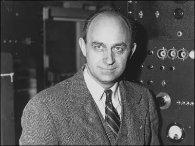 Quand la premi&egrave;re pile atomique a-t-elle &eacute;t&eacute; cr&eacute;&eacute;e par Enrico Fermi aux Etats-Unis ?