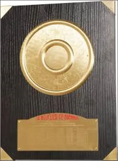 Dans quel sport décerne-t-on le "Bouclier de Brennus" ?