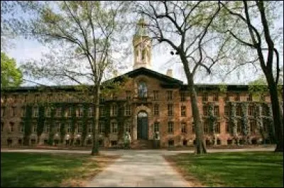 Année : 2010 
Genre : Policier
Personnages : Wendy/Dan/Haley.
Indices : Confrérie/Pédophilie/Emission télé/Éducateur. 
Quel est ce roman ?