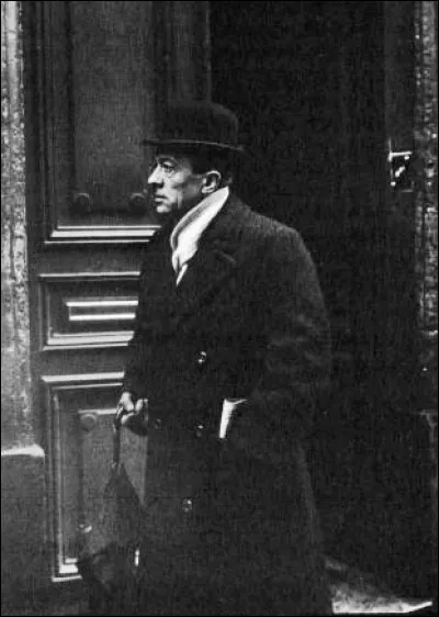 C'est à ce monsieur, prénommé Félix, que l'on est heureux de faire ce que son patronyme inspire. Mais quel est-il ?