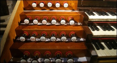 Parmi les jeux de fonds de l'orgue, ceux dits "de flûtes" sont au nombre d'une centaine. Parmi les suivants, l'un n'existe pas. Lequel ?