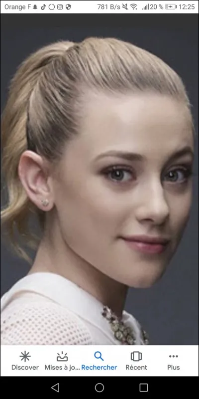 Comment s'appelle-t-elle ?