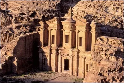 Sous quel nom, la Jordanie était-elle connue avant 1949 ?