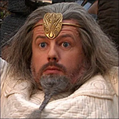 Au total, dans combien d'épisodes de la série peut-on voir le personnage de Merlin ?