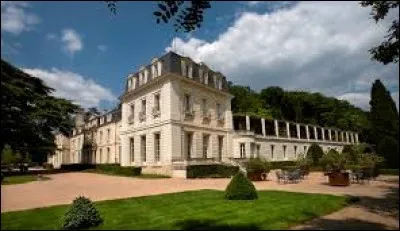 Je vous propose de partir à la découverte du château de Rochecotte de Saint-Patrice. Commune Tourangelle, elle se situe en région ...