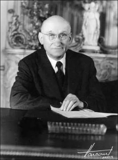 Robert Schuman est un ancien pharmacien.
