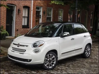Après avoir déboursé dans les 20 000 $, on vous tend les clés de votre Fiat 500L neuve. Vous vous installez : dès cet instant, vous avez perdu ... (Complétez !)