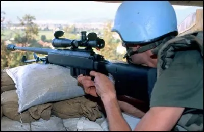 Comment s'appelait la mission des casques bleus intervenus sur le lieu de conflit ?