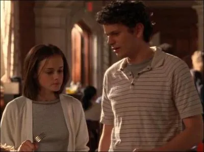 Combien de personnes Marthy prsente-t-il  Rory? (pendant cette scne]