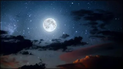 Le centre de la Lune se situe à une distance d = 3,8 X 10^8 m du centre de la Terre.

Données : *Masse de la Terre : m = 5,97 X 10^24 kg
..................*Masse de la Lune : m = 7,35 X 10^22 kg

- La valeur de la force d'attraction gravitationnelle F est d'environ :