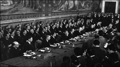 Quels sont les 6 États ayant signé le traité de Rome en 1957 afin de créer la CEE ?