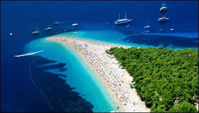 Quel pays a adhéré à l'UE en 2013 ?