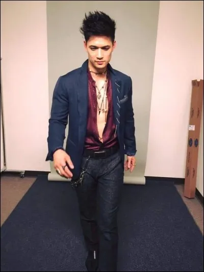 Combien d'ex a Magnus ?