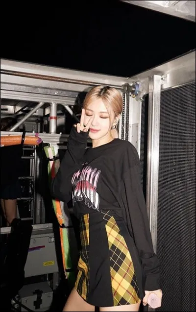 Si Rosé devait sortir avec une membre, qui choisirait-elle ?