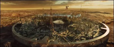 Dans quelle série de films aperçoit-on cette ville ?