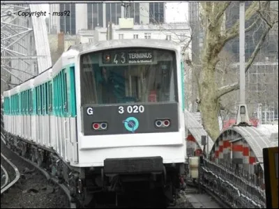 Combien de lignes possèdent des MF67 ?