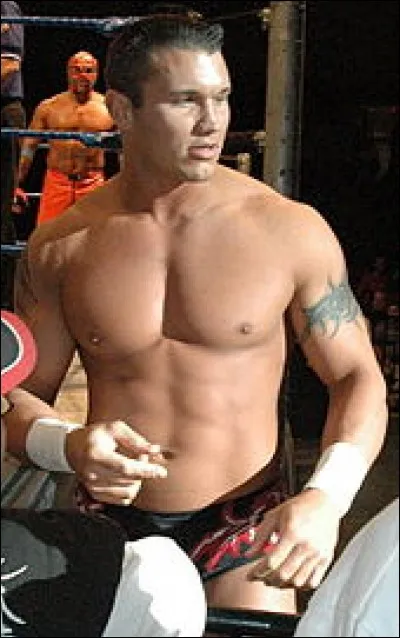 Quel âge avait-il en 2002 et quel âge aura-t-il en 2019 ?