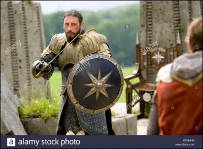 Comment s'appelle son oncle ?