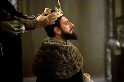 Quel est le but du roi Miraz ?