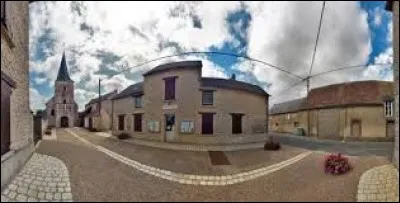 Nous partons maintenant dans le Centre-Val-de-Loire, à Boisseaux. Commune dans la région agricole de la Beauce riche, dans l'aire urbaine de Paris, elle se situe dans le département ...