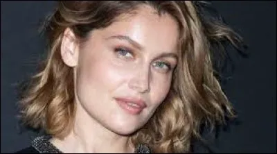 Qui est cette artiste qui porte le même nom qu'une localité près de Saint-Florent ?