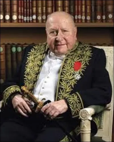 Il y a trois agglomérations qui portent le nom de cet académicien : c'est...