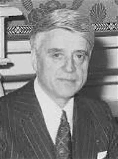 Une commune des Hautes-Pyrénées et ce ministre retrouvé mort dans la forêt de Rambouillet portent le nom de...