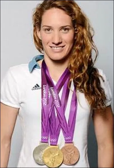 Elle a obtenu trois médailles olympiques en 2012 et est décédée en 2015...