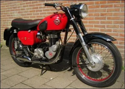 Quel est le constructeur ?