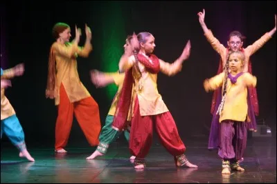 De quel pays est originaire le sirtaki ?