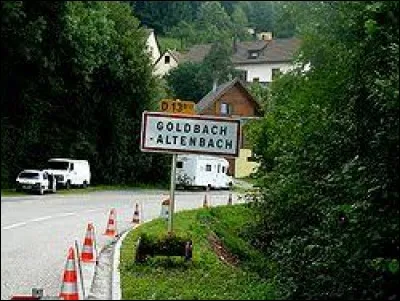 Nous sommes dans le Grand-Est à l'entrée de Goldbach-Altenbach. Village de l'ancienne région Alsace, bâti sur un éperon rocheux, il se situe dans le département ...