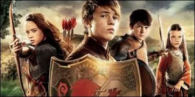 Quel est le lien de parenté entre ces quatre personnes dans l'histoire ?