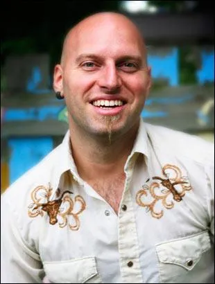 Qui est ce chanteur ?