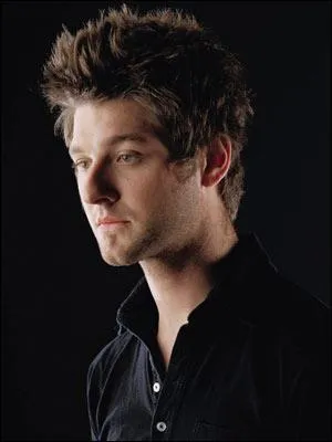 Qui est ce chanteur ?