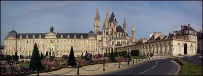 Celle-ci est une ancienne abbaye. Mais laquelle ?