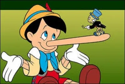 Deuxième film d'animation des studios Disney, ''Pinocchio'' est un long-métrage sorti en 1940 en pleine Seconde Guerre mondiale. Constituant une prouesse significative dans les techniques d'animation, il n'atteindra pas le résultat escompté. Considéré comme un des meilleurs dessins animés du groupe, quel est le nom du journaliste et écrivain italien qui a créé ce personnage entre 1881 et 1882 ?