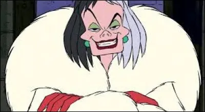 Dans "Les 101 Dalmatiens", quelle forme a le téléphone de Cruella ?