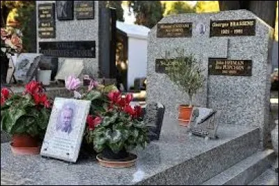 On le voit toujours en privé, c'est l'...