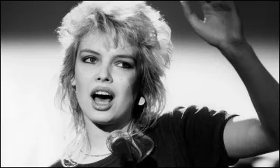 Kim Wilde a chanté ''Kids in America''. En 2015, quelle reprise a été le premier single du groupe Kids United ?