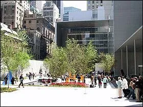 A quel architecte japonais doit-on la renovation du muse d'art moderne (MoMA) de New York en Dcembre 1997 ?