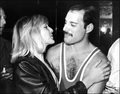 Quel est le prénom de la petite amie de Freddie, qui restera pour lui "l'amour de sa vie" ?